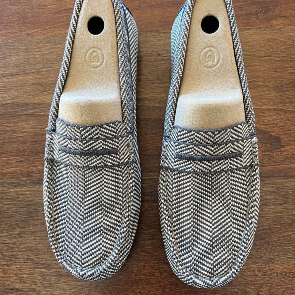 DISO: Iron Herringbone Driver  Rothy’s.   Size 8.5 (or 8)